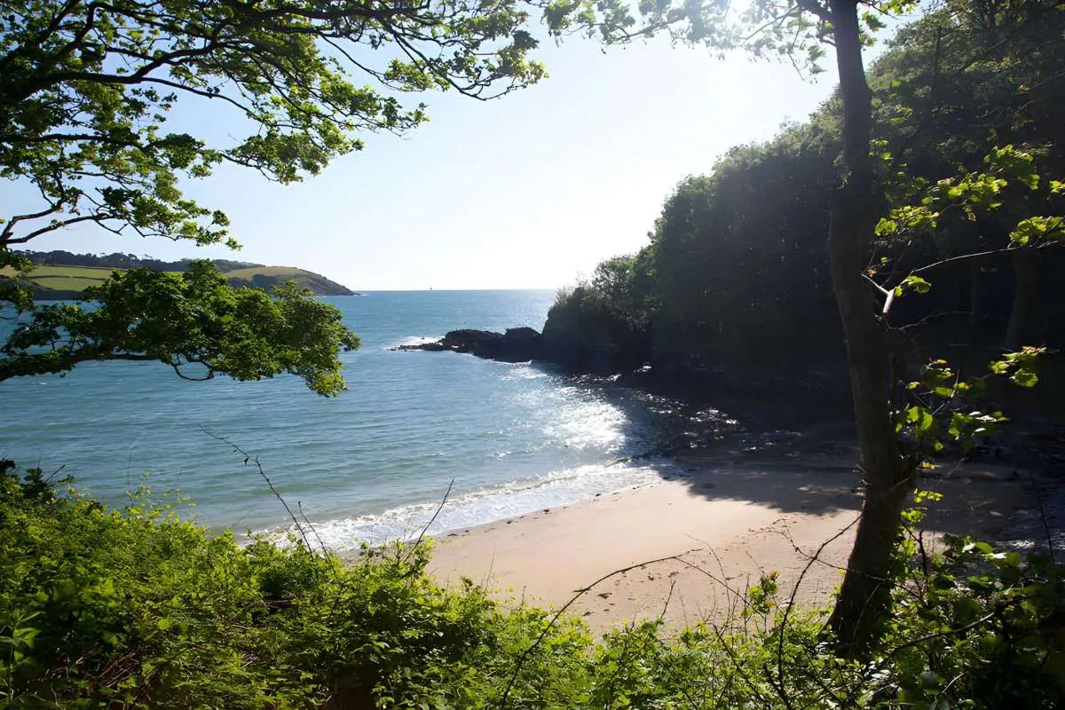Bosahan Cove, stop in Flushing, United Kingdom