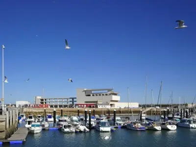 Puerto América, marina in Cádiz, Spain — photo 2