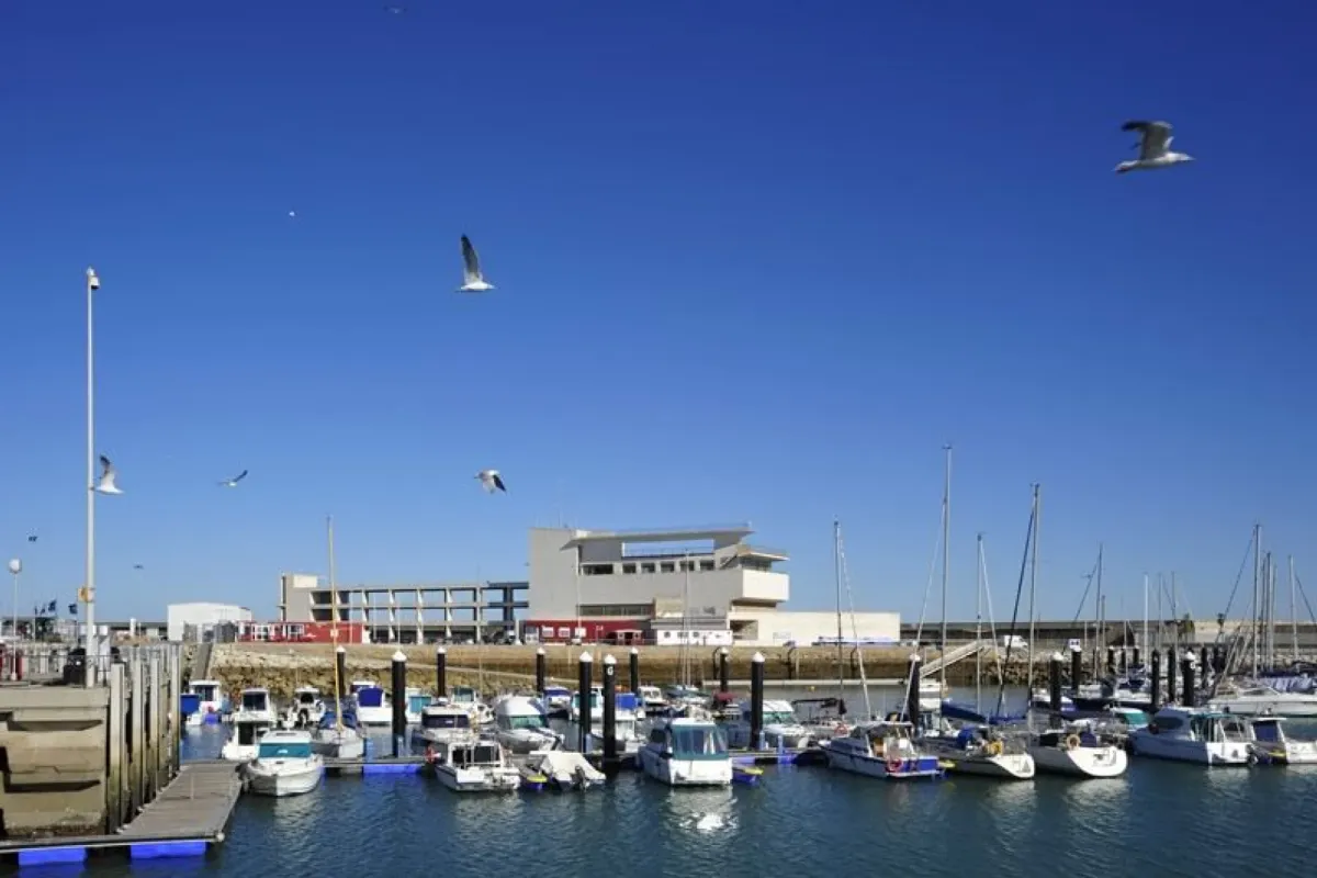 Puerto América, marina in Cádiz, Spain — photo 2