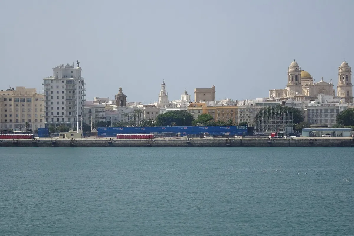 Puerto América, marina in Cádiz, Spain — photo 5