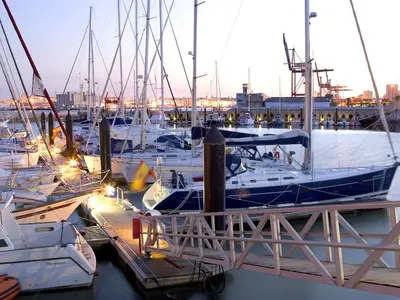 Puerto América, marina in Cádiz, Spain — photo 3