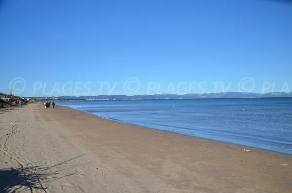 Plage de la Bergerie, stop in Hyères, France — photo 8