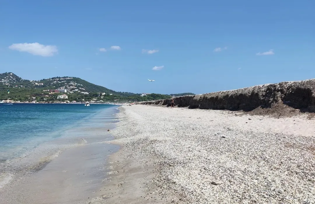 Plage de la Bergerie, stop in Hyères, France — photo 6