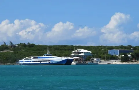 Salt Pond Anchorage in Long Island, Bahamas — photo 2