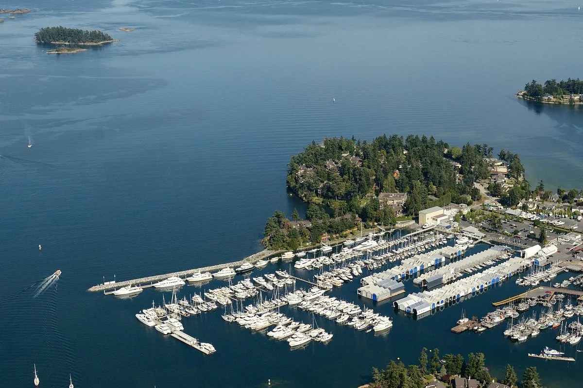 Van Isle Marina in Sidney, Canada — photo 3