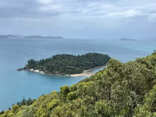 Bauer Bay Beach, stop in Australia — photo 3