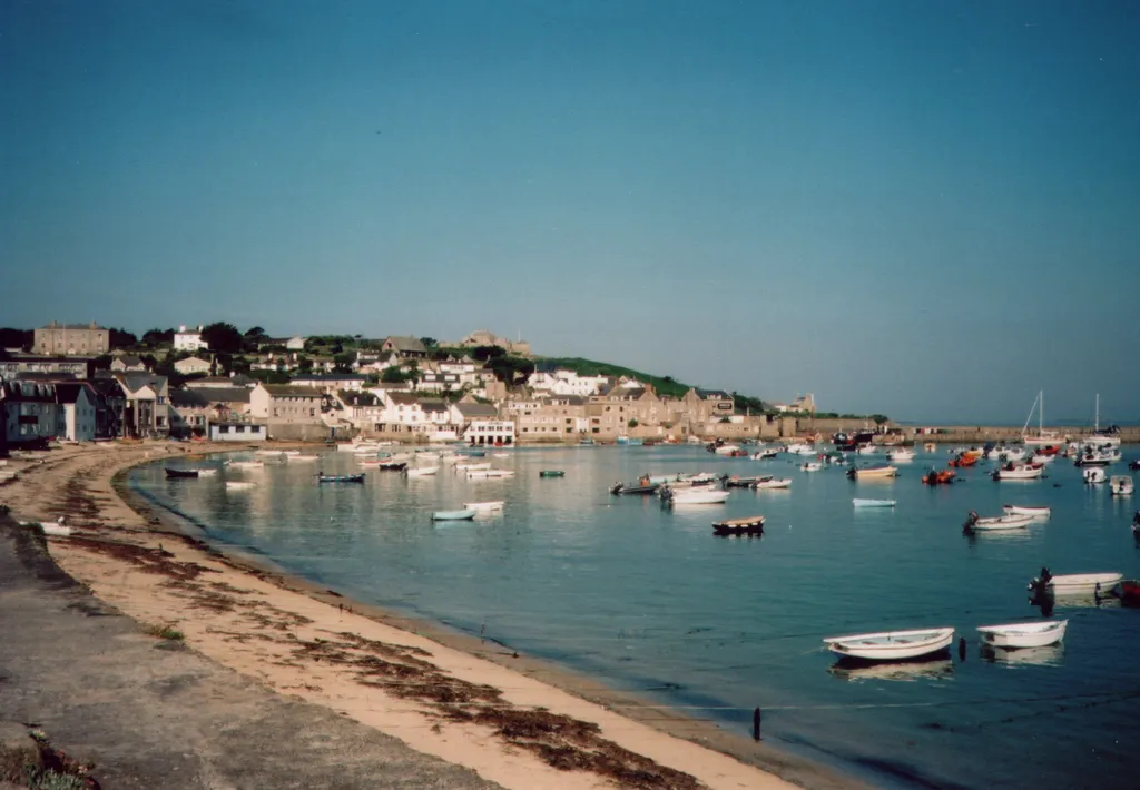 RNLI Harbour in Hugh Town, United Kingdom — photo 3