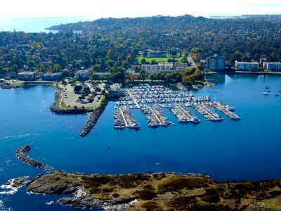 Ship Point Marina, stop in Oak Bay — photo 3