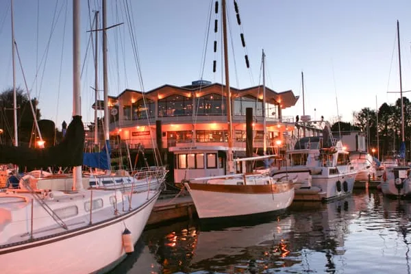 Ship Point Marina, stop in Oak Bay — photo 7