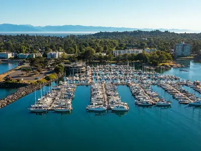 Ship Point Marina, stop in Oak Bay — photo 5