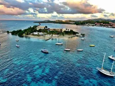 Christiansted Harbor, anchorage in Christiansted — photo 5