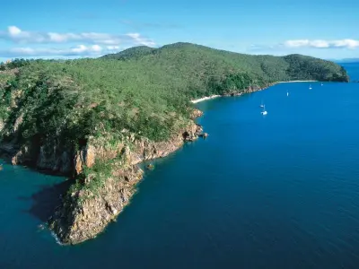 Butterfly Bay, stop in Hayman Island, Australia — photo 5