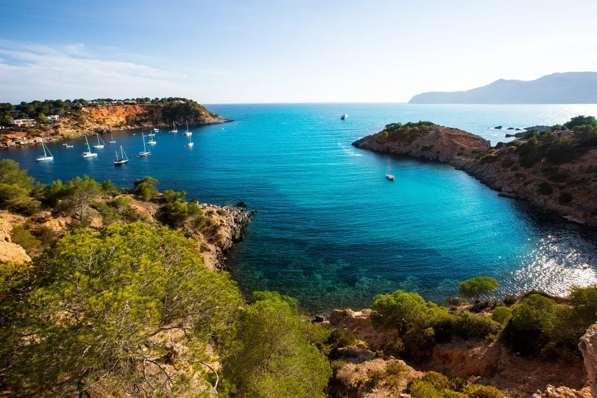 Cala Beltrana, anchorage in Urbanització Porroig, Spain