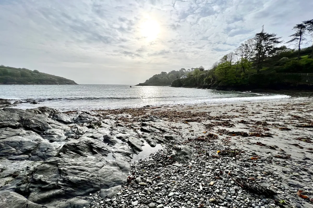 Passage Cove (sand & shingle) tidal area, stop in Flushing, United Kingdom — photo 3
