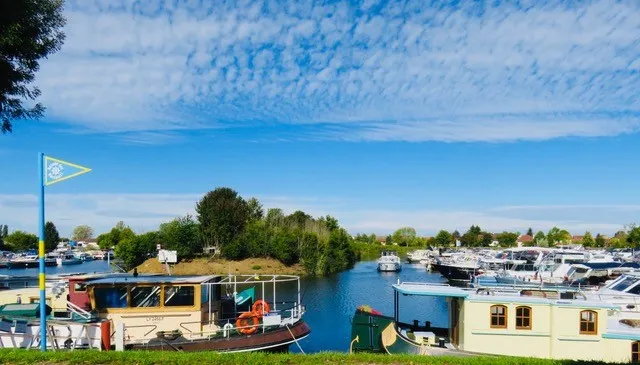 Halte Nautique de Saint-Jean de Losne, marina in Saint-Jean-de-Losne, France — photo 3