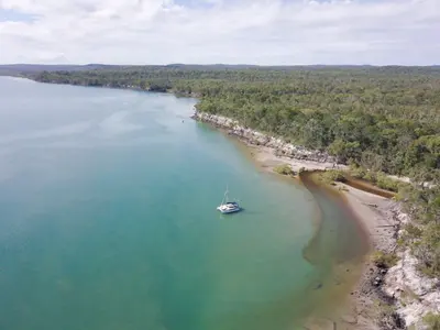 Kingfisher Bay Anchorage in Kingfisher Bay, Australia — photo 3