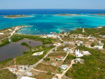 Clarence Town Harbour, anchorage in Long Island, Bahamas — photo 2