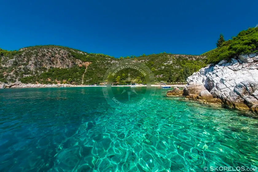 Limnonari Bay in Αλικιάς, Greece
