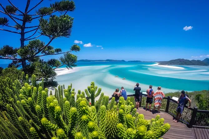 Whitehaven Beach, stop in Australia — photo 9