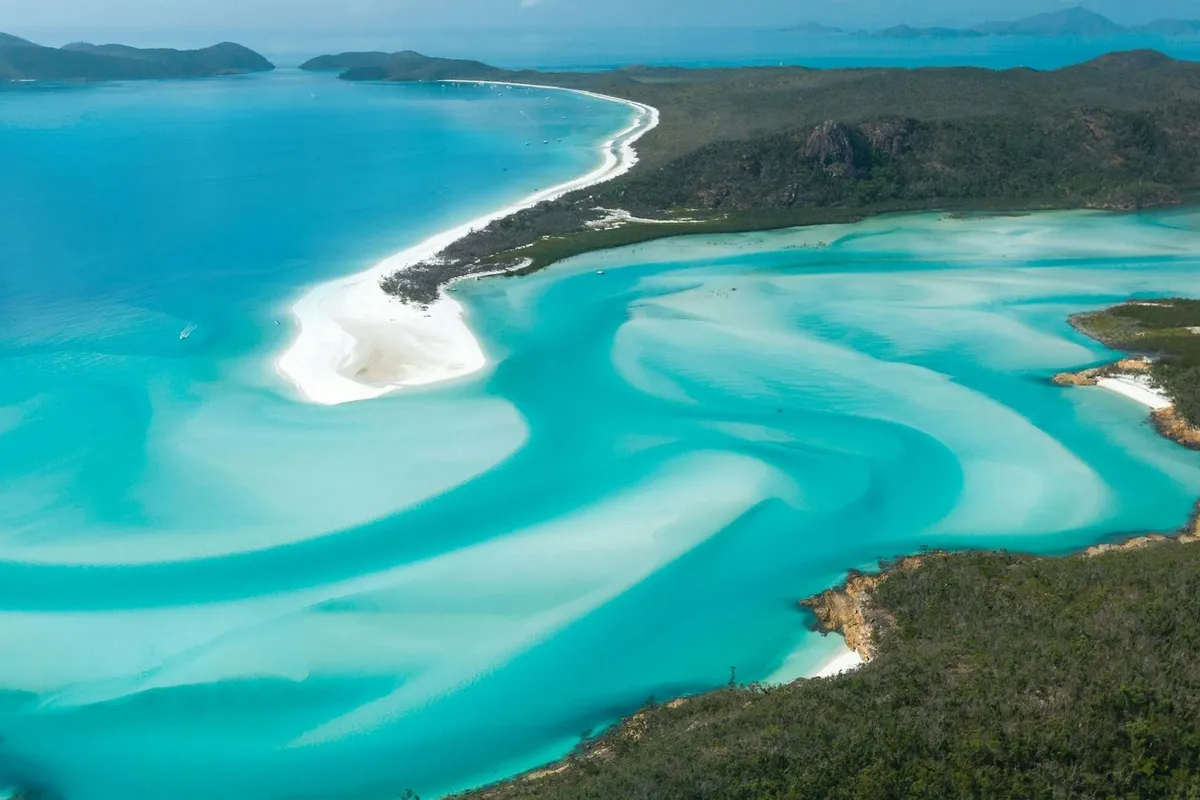 Whitehaven Beach, stop in Australia — photo 10