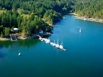 Cortes Bay, anchorage in Canada — photo 4