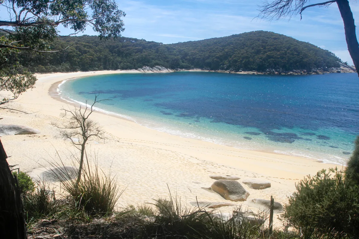 Refuge Cove, stop in Canada — photo 8