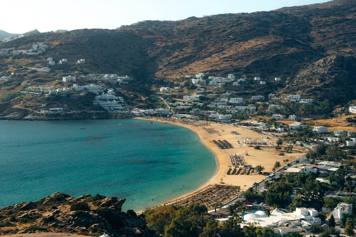 Karatzas Bay in Chora, Greece — photo 4