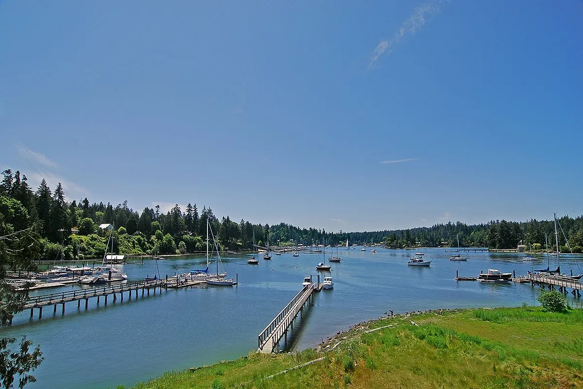 Port Madison Bay, anchorage in United States — photo 5