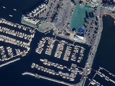 Comox Bay Marina in Courtenay, Canada — photo 5