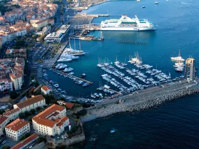 Port de plaisance Tino Rossi