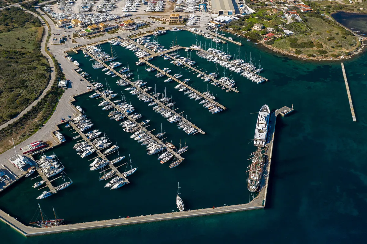 Olympic Marine, marina in Lavrion, Greece — photo 9