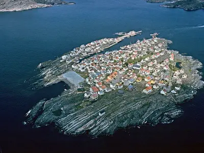 Åstols Hamn