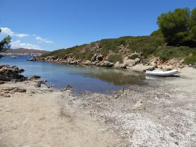 Cala Cabra Salada, anchorage in es Mercadal, Spain — photo 2