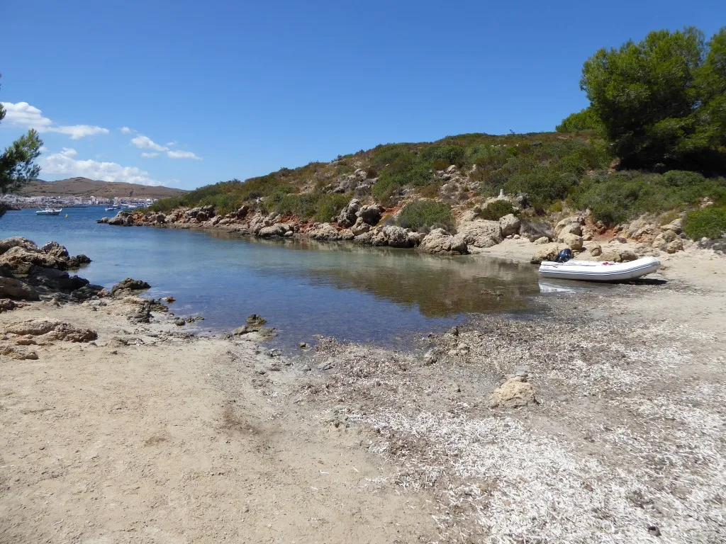 Cala Cabra Salada, anchorage in es Mercadal, Spain — photo 2