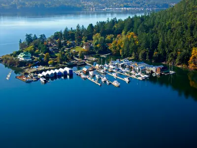 Genoa Bay, stop in Canada — photo 3