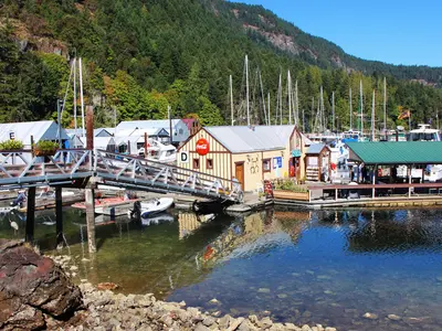 Genoa Bay, stop in Canada — photo 2
