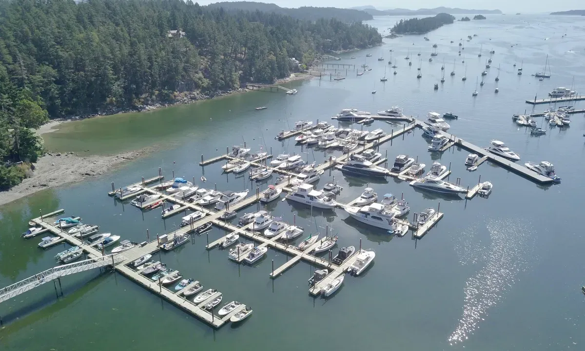 Madrona Bay, anchorage in Salt Spring Island Electoral Area, Canada — photo 7