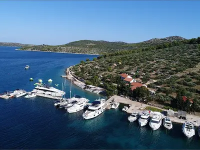 Restaurant Festa Marina in Kornati, Croatia — photo 2