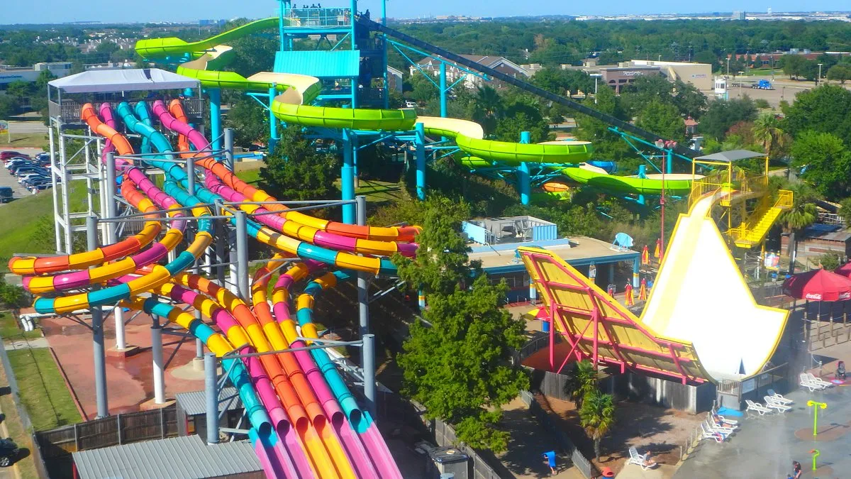 Hurricane Harbor, stop in United States — photo 2