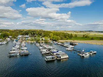 Hafen Unruh Marine, marina in Werder (Havel), Germany — photo 3