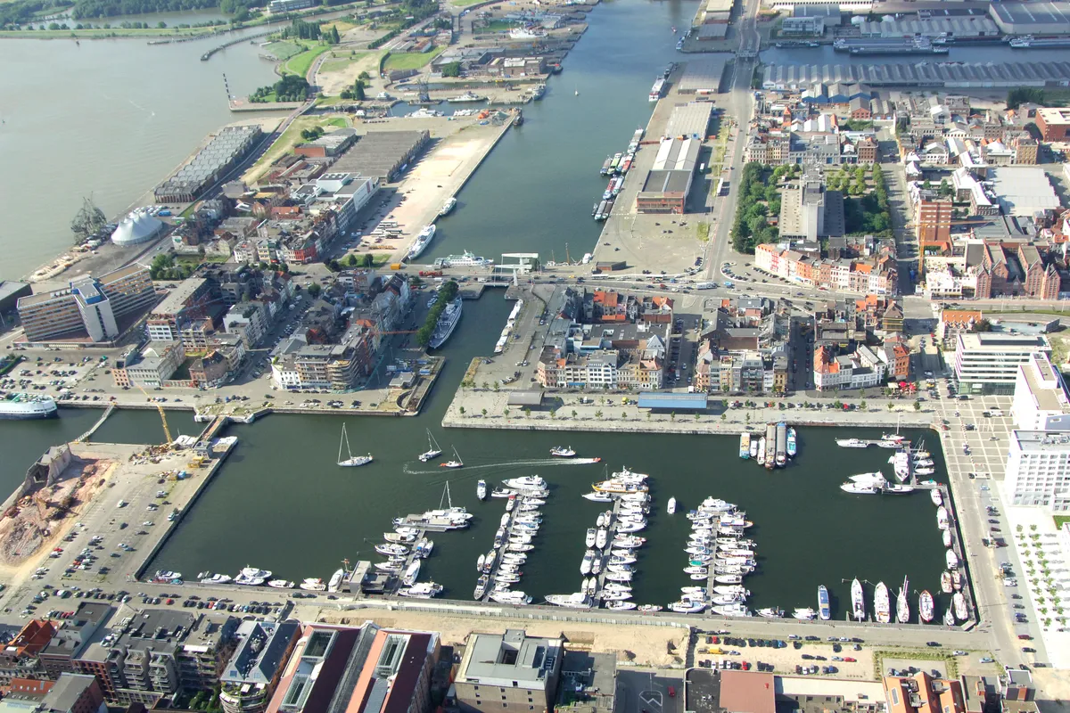 Jachthaven Willemdok, marina in Antwerp, Belgium — photo 6