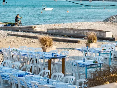 Alievtiko katafygio "Toyrkikou gialoy" Marina