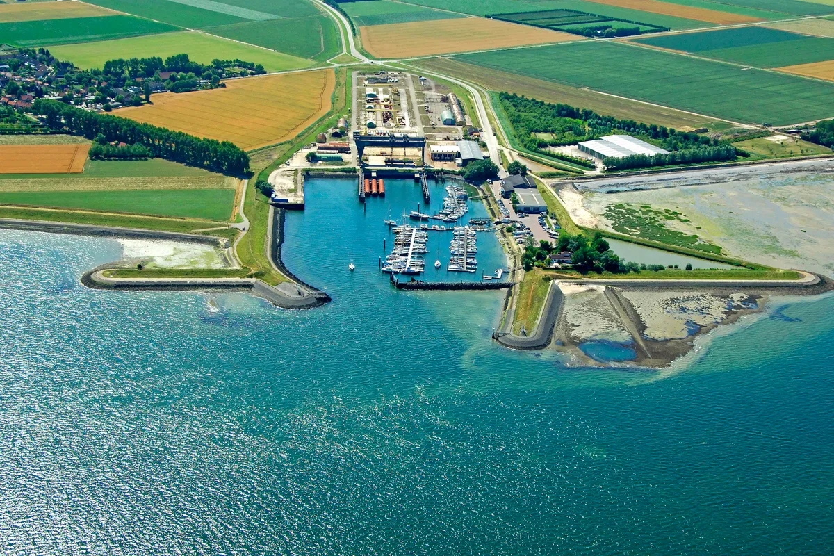 Jachthaven/-werf Kats, marina in Kats, Netherlands — photo 3