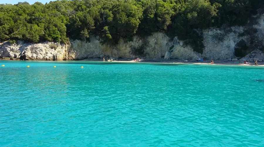 Blue Lagoon, bay in Sivota, Greece — photo 2