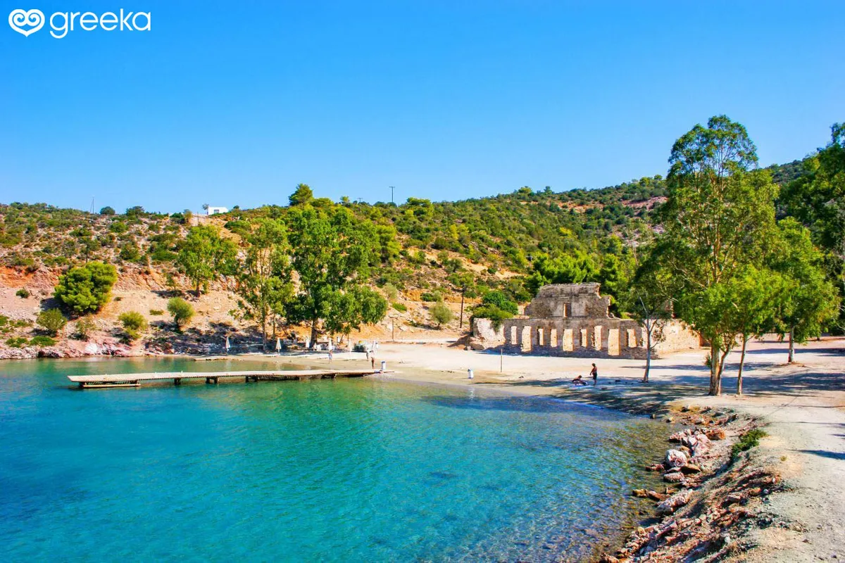 Russian Bay, anchorage in Agios Nektarios, Greece