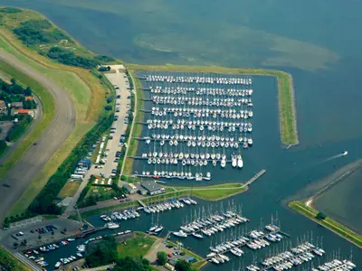 Herkingen marina in Herkingen, Netherlands — photo 4