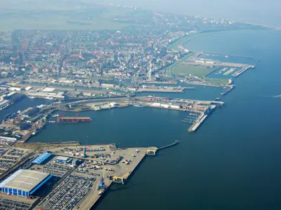 LCF - Hafenanlage Amerikahafen, marina in Cuxhaven, Germany — photo 4
