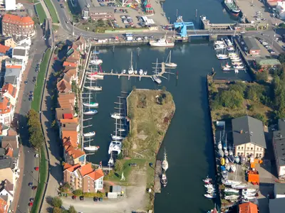 LCF - Hafenanlage Amerikahafen, marina in Cuxhaven, Germany — photo 2