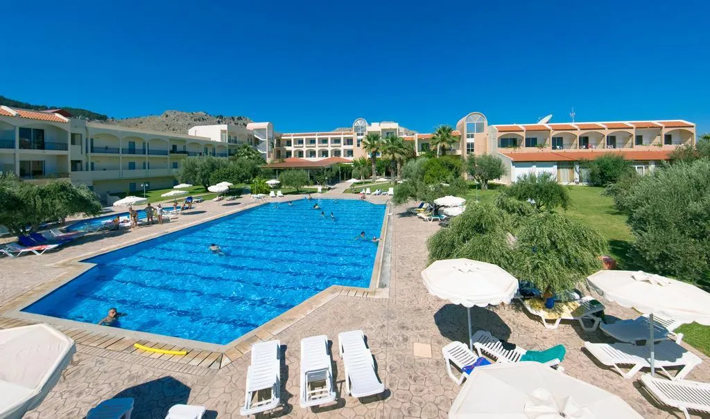 Navtathlitiki marina Dimou Kallitheas in Τζιτζιφιές, Greece — photo 2