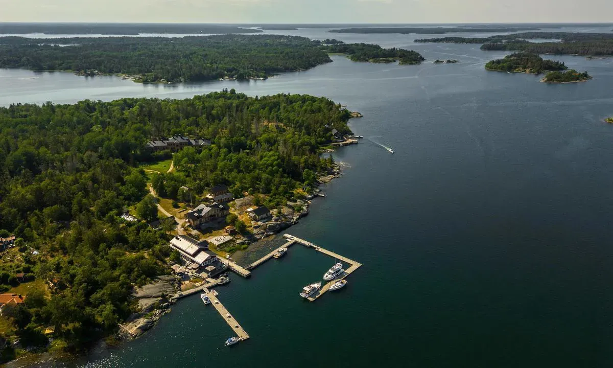 Arholma Östra Gästhamn, marina in Österhamn, Sweden — photo 3